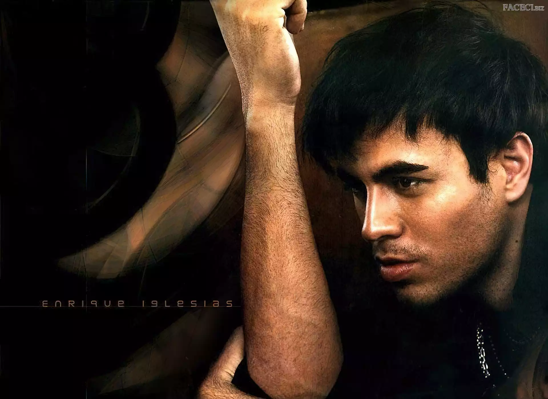 Enrique Iglesias, Ręka